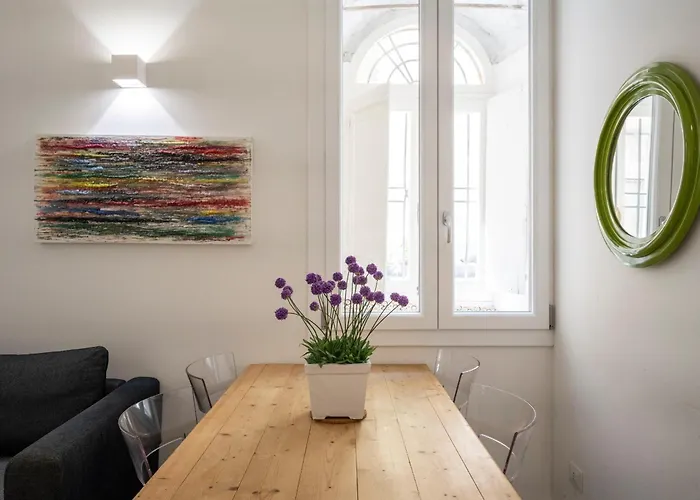 Rene アパート パルマ