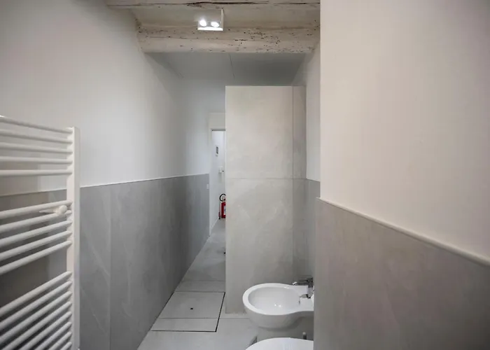 Rene アパート パルマ